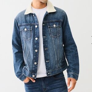 NWT Sherpa Collar Denim Trucker Jacket Size Medium